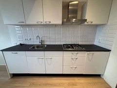 Licht 4-kamer appartement in de Van der Leekbuurt - Afbeelding 5