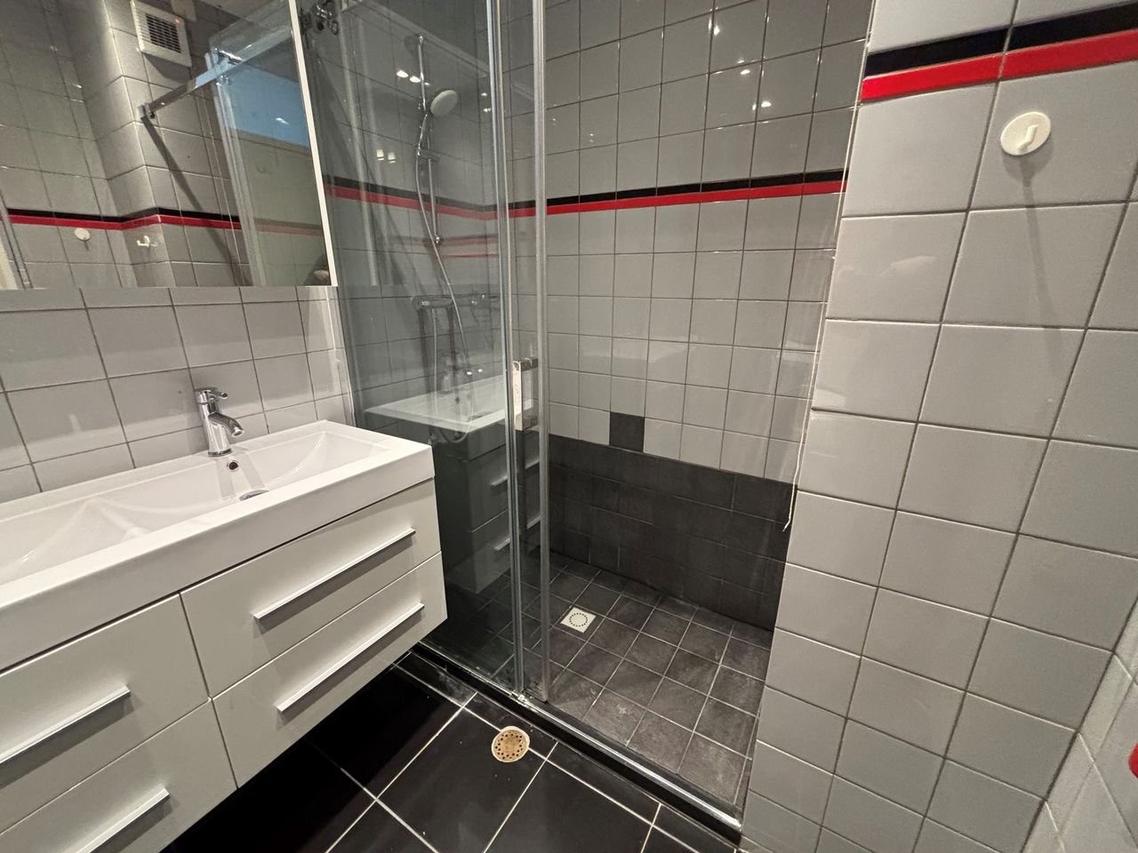 Modern apartment with energy label A - Image 14