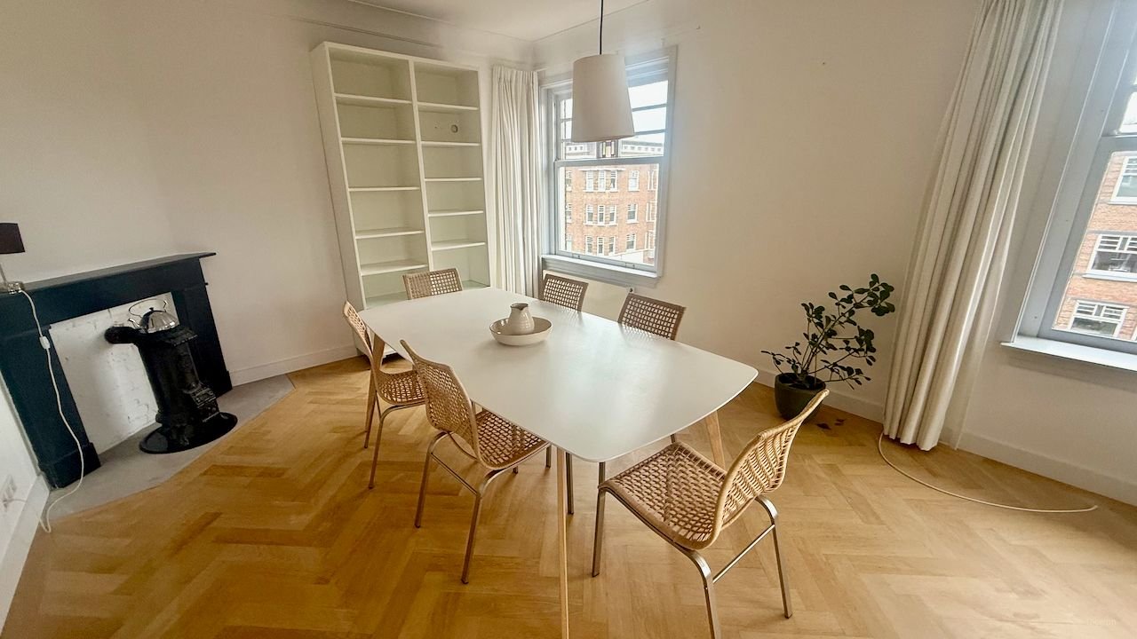 Licht hoekappartement met open haard - Afbeelding 5