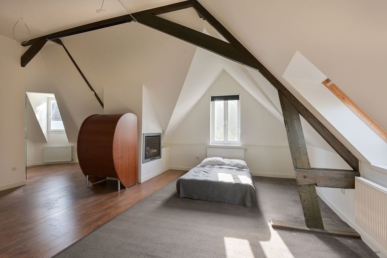 Monumentaal hoekhuis met vier slaapkamers - Afbeelding 24