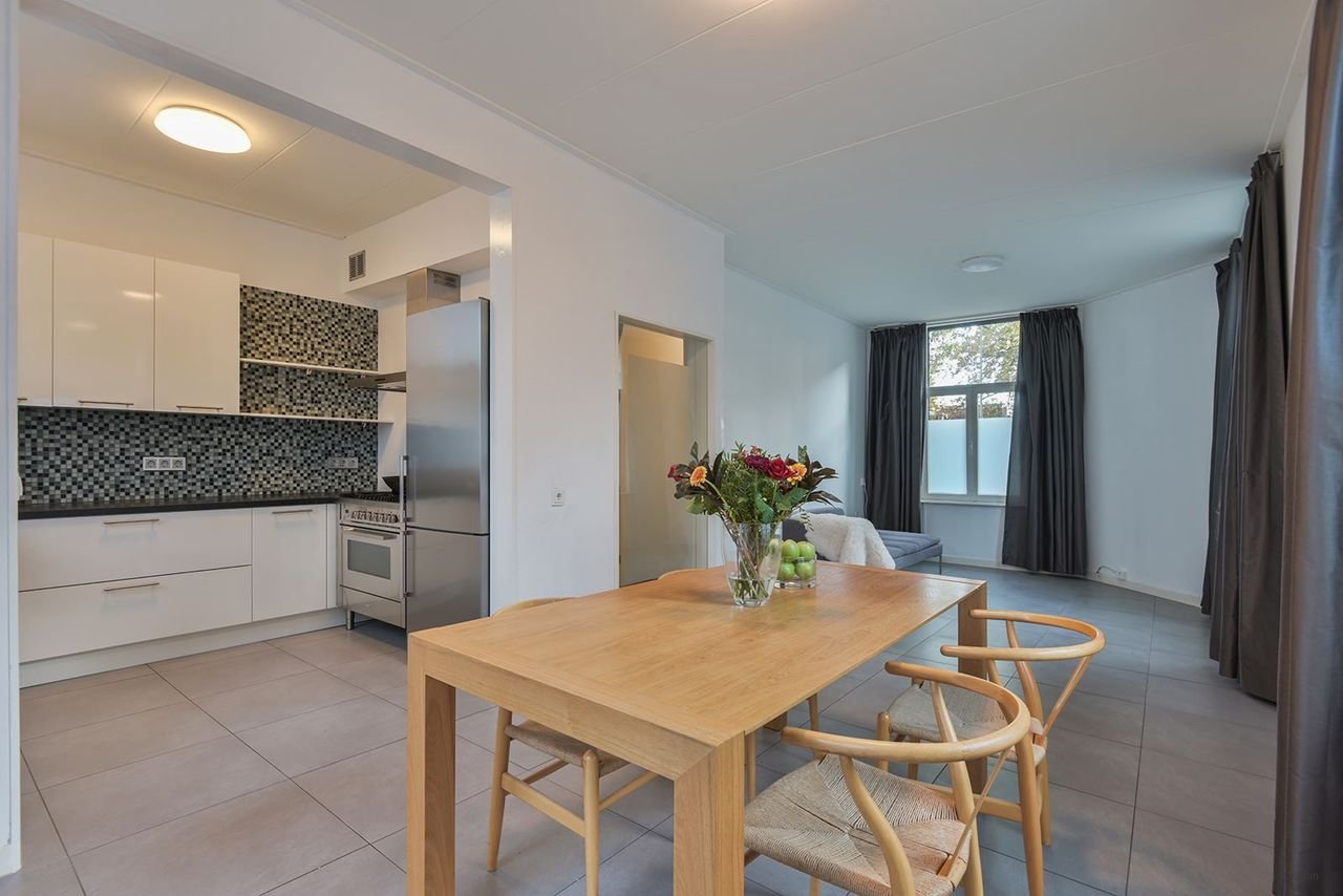 Monumentaal hoekhuis met vier slaapkamers - Afbeelding 9