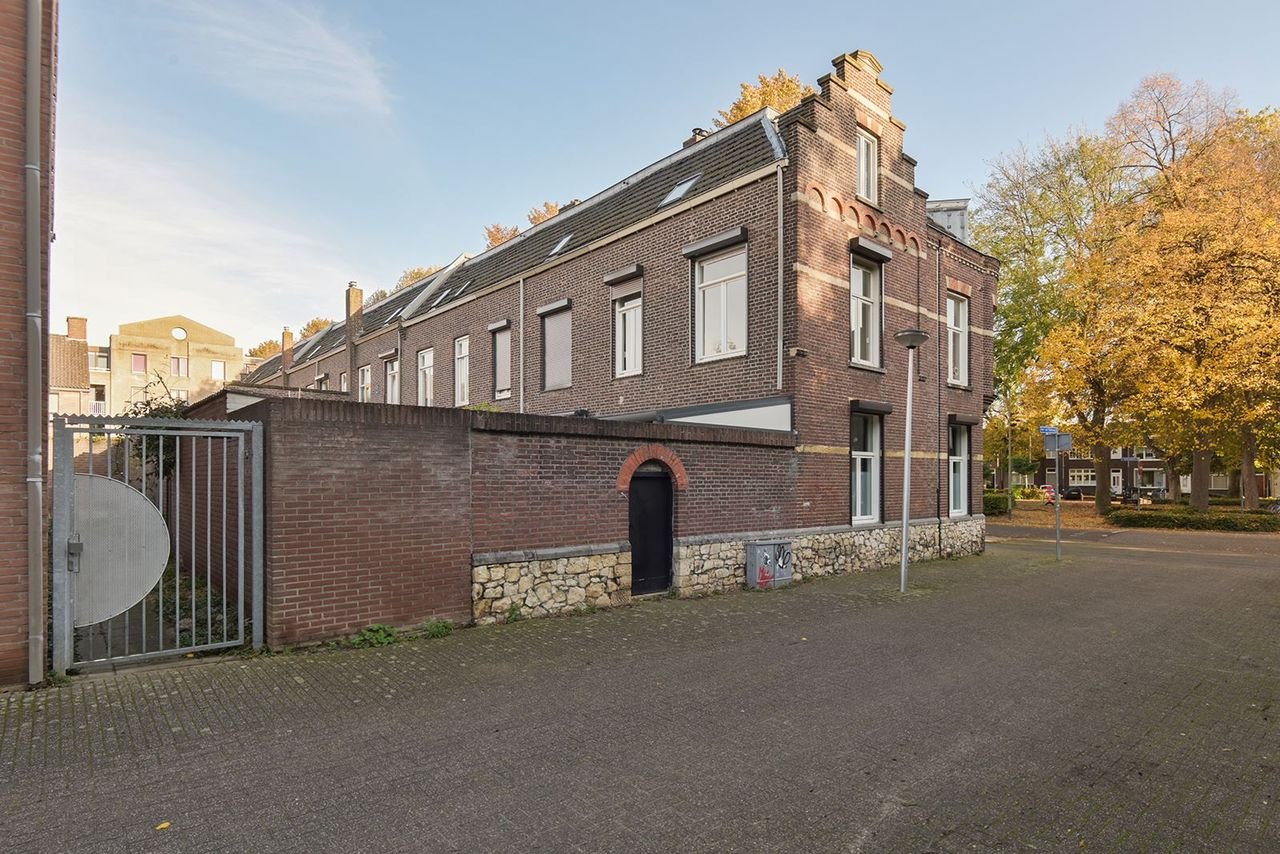 Monumentaal hoekhuis met vier slaapkamers - Afbeelding 33