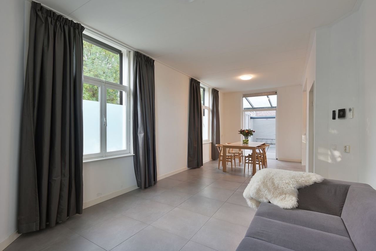 Monumentaal hoekhuis met vier slaapkamers - Afbeelding 6