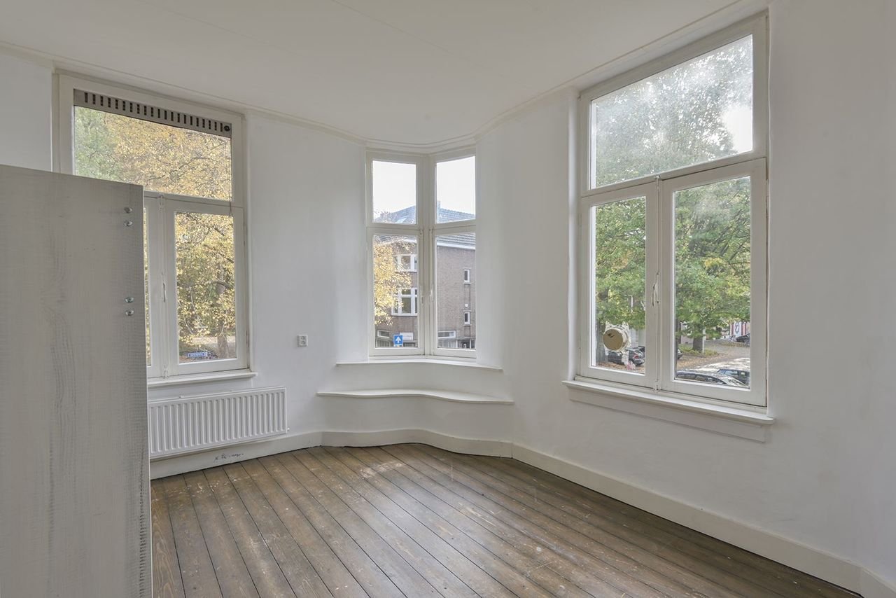 Monumentaal hoekhuis met vier slaapkamers - Afbeelding 15