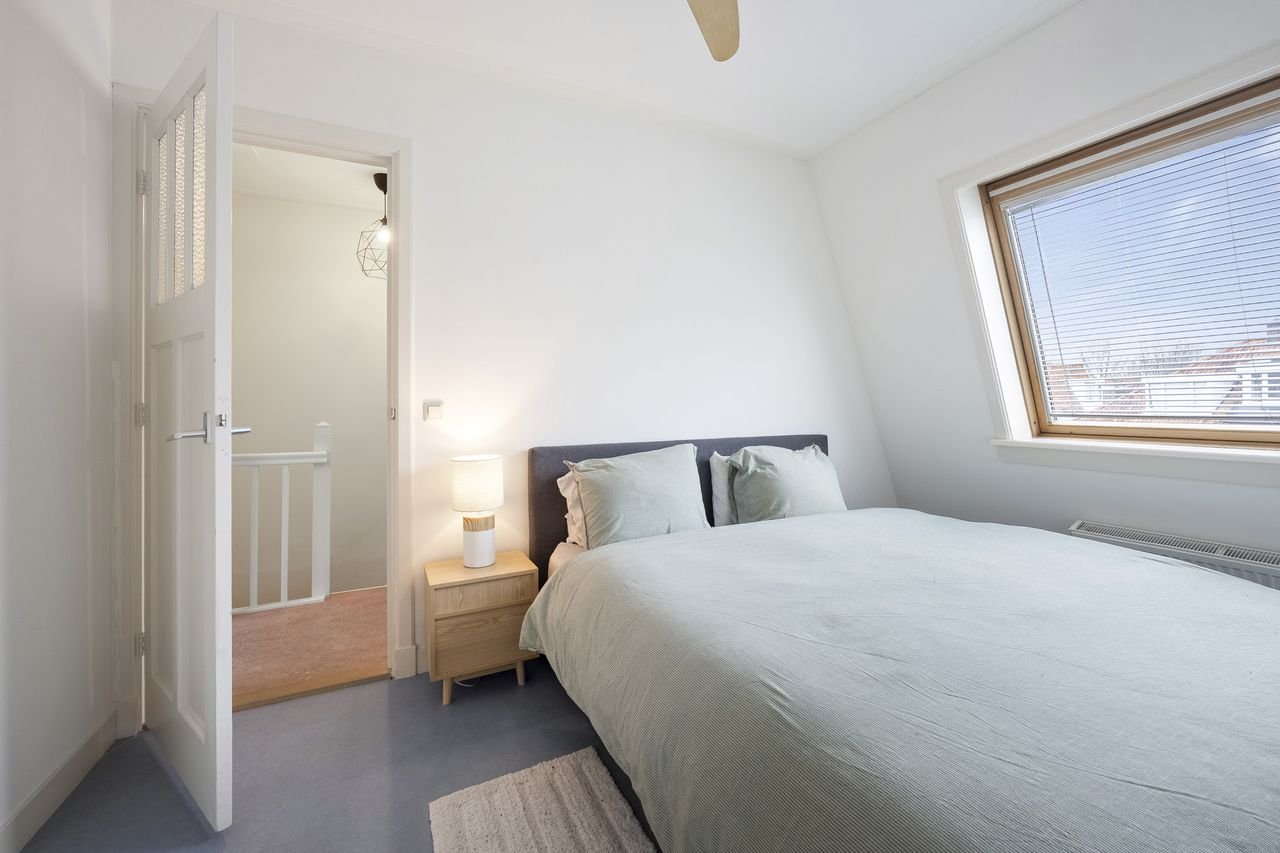 Gezinswoning met 5 slaapkamers en tuin - Afbeelding 21