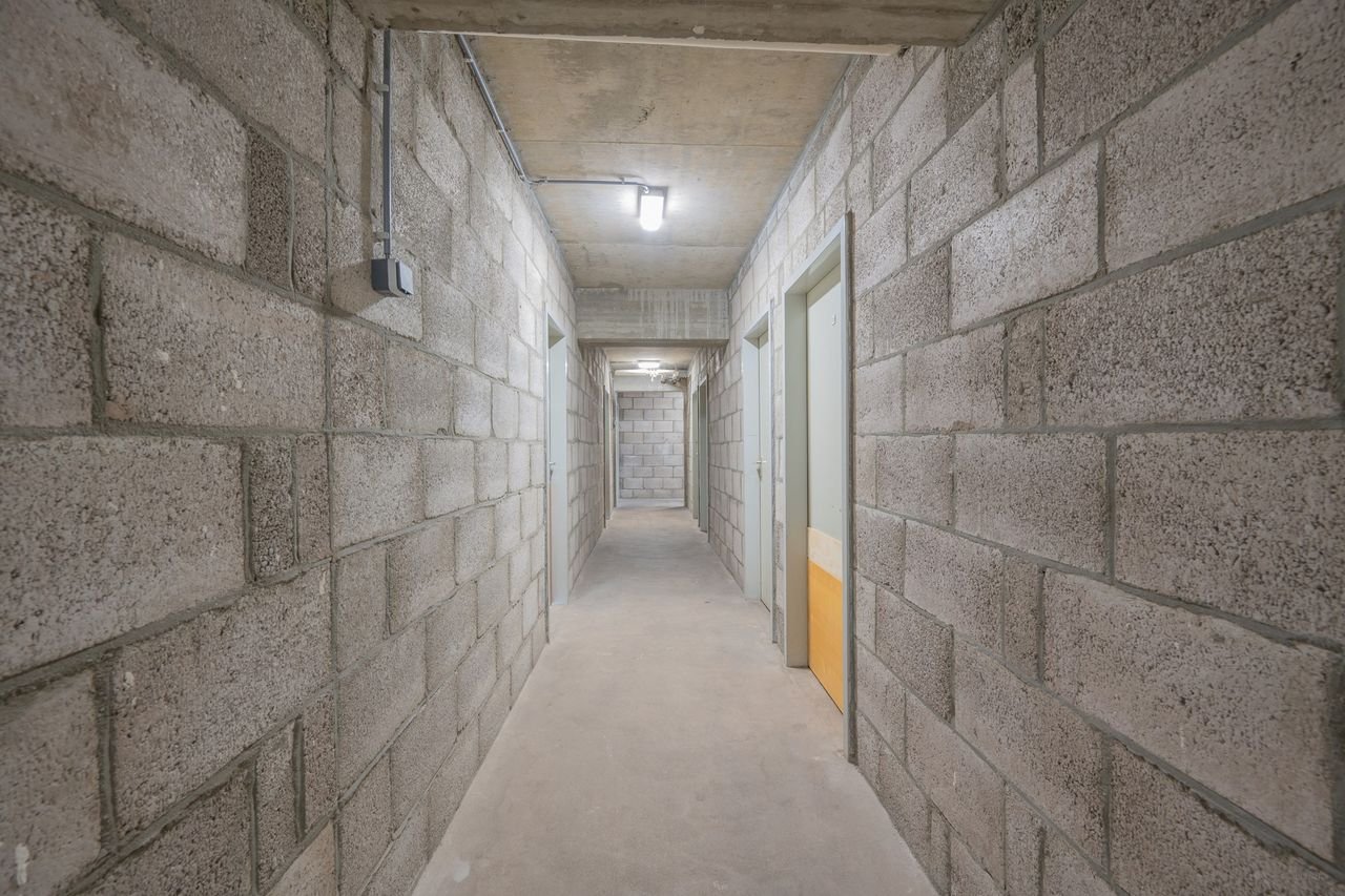 Renovated apartment with a view - Image 18