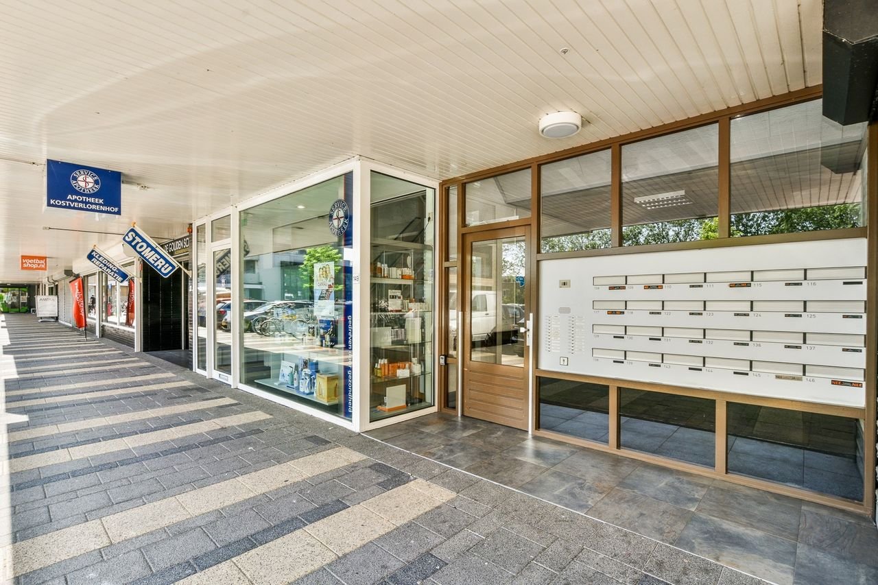 Renovated apartment with a view - Image 2