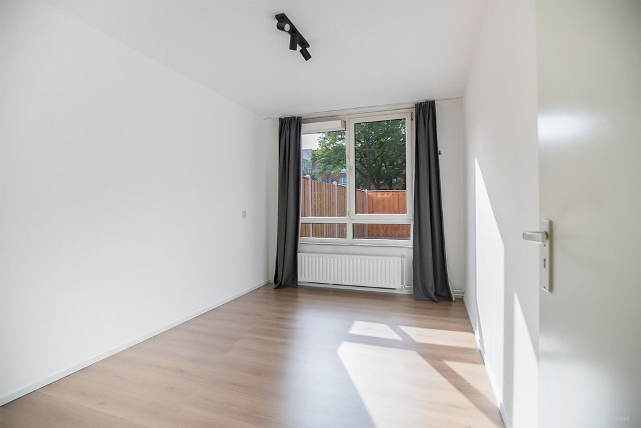 Benedenwoning met tuin op zuidwest - Afbeelding 3