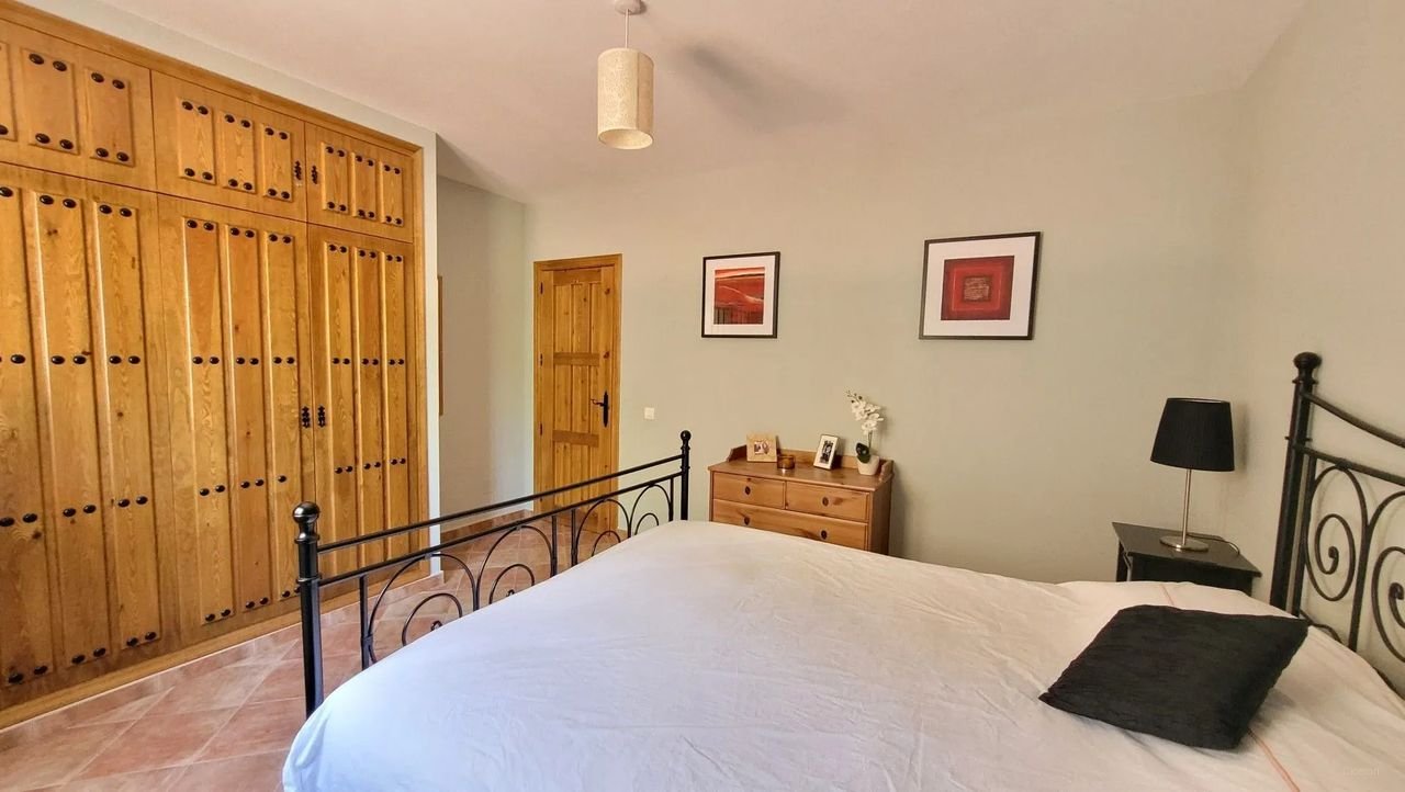 Vrijstaande villa met zwembad in Canillas de Albaida - Afbeelding 9