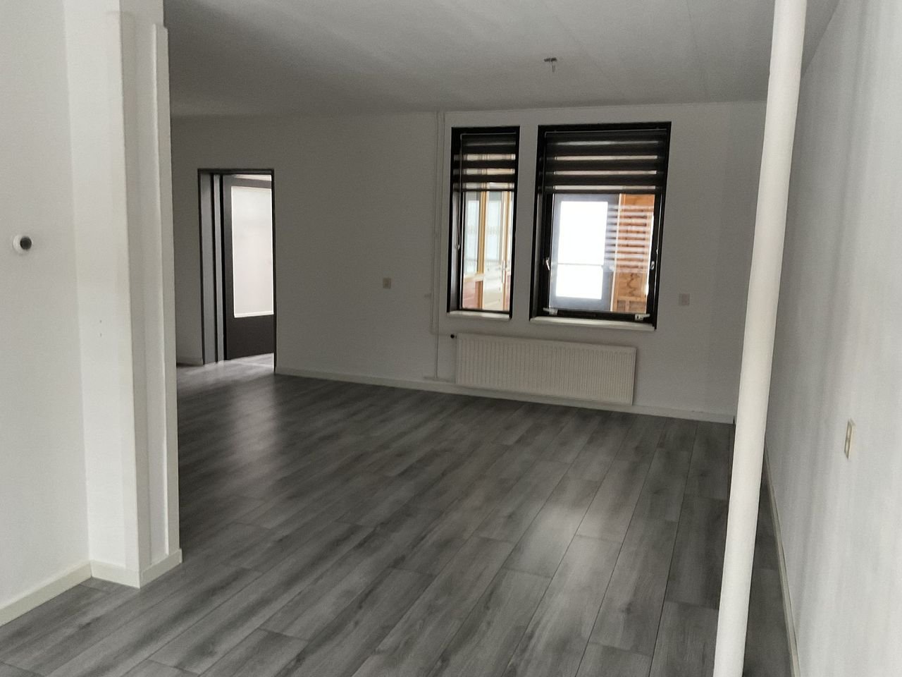 Spacious 4-room house with garden in Hoogeveen - Image 2