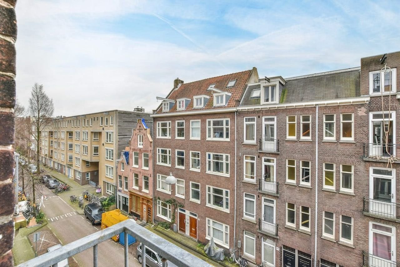 2-kamer appartement met balkon in De Pijp - Afbeelding 5