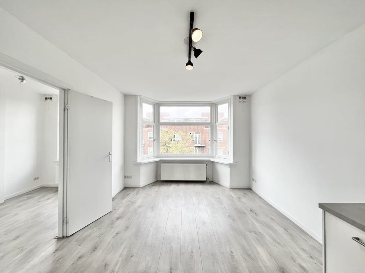 Appartement met balkon in Rivierenbuurt - Afbeelding 4