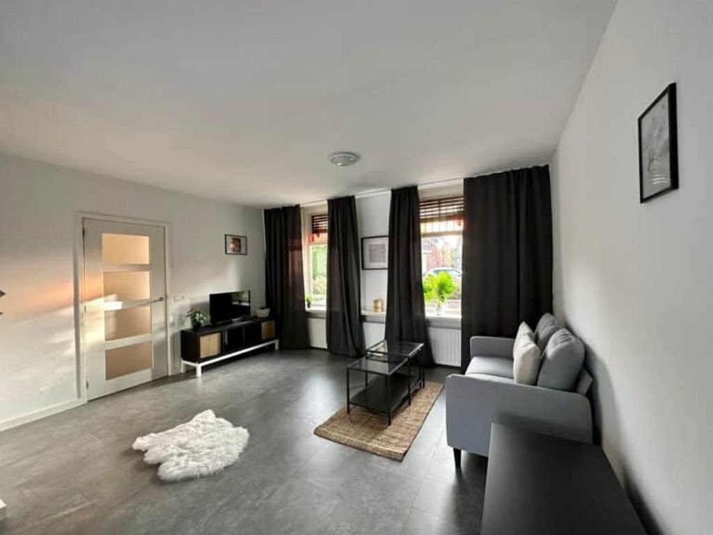 Furnished house with garage in Zaamslag - Image 3