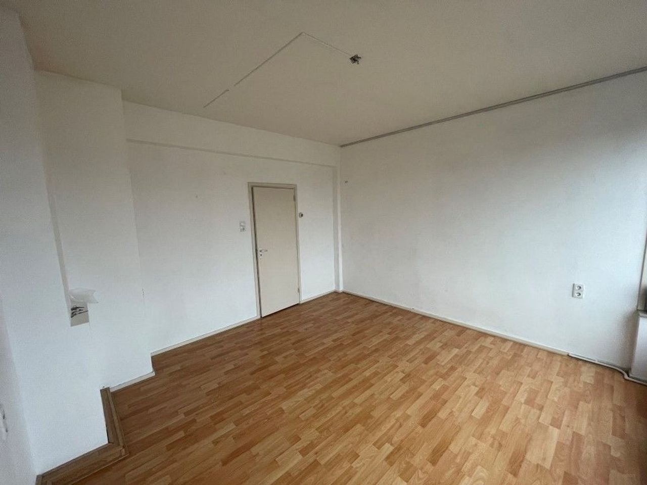 Ideale studentenwoning met twee balkons bij CS - Afbeelding 3