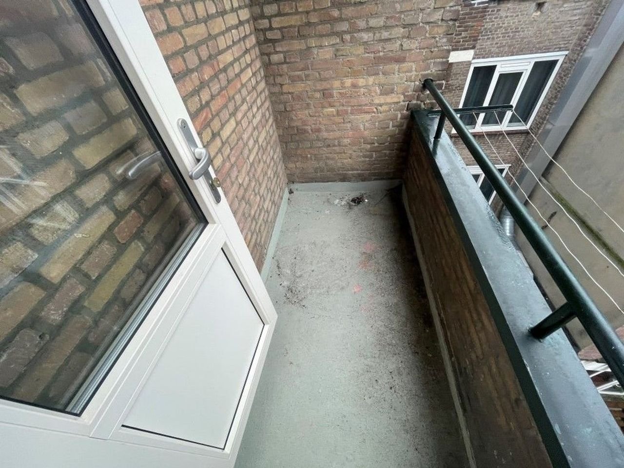 Ideale studentenwoning met twee balkons bij CS - Afbeelding 13