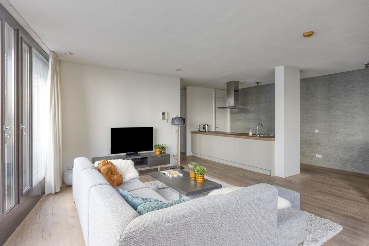 Loft aan de Maas met groot terras - Afbeelding 1