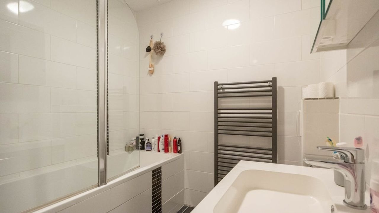 Sunny house with deep garden in Leiden - Image 21