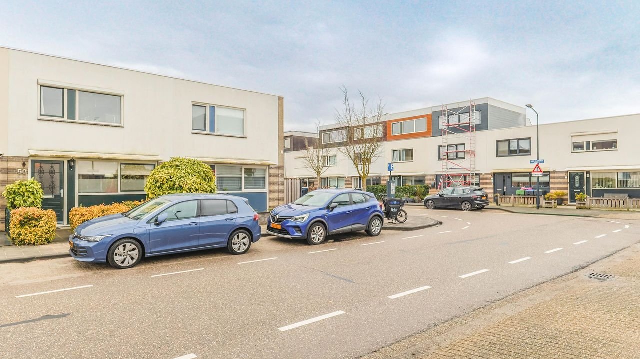 Sunny house with deep garden in Leiden - Image 25