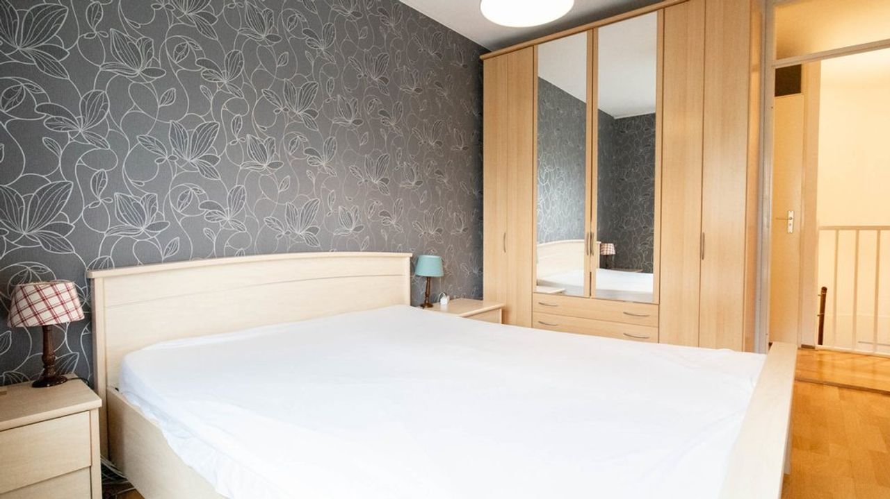 Sunny house with deep garden in Leiden - Image 19