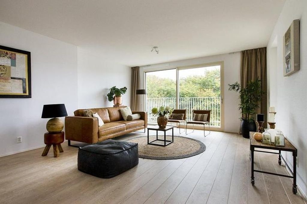 Ruim 3-kamerappartement met eigen parking - Afbeelding 3