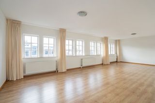 Modern 5-kamer appartement in oude school - Afbeelding 12