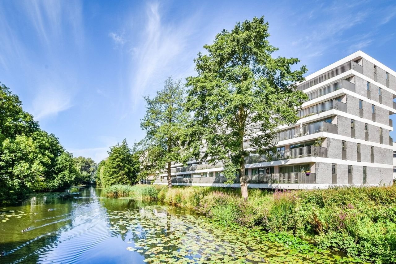 Zonnig appartement met zuidterras en parking - Afbeelding 1