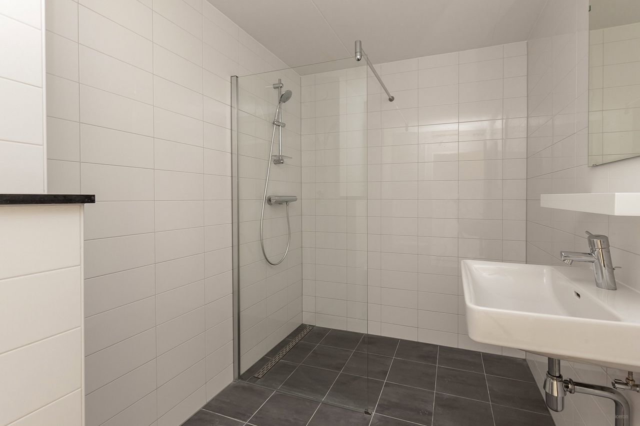 Ruim huis met tuin in Kraayenstein - Afbeelding 13