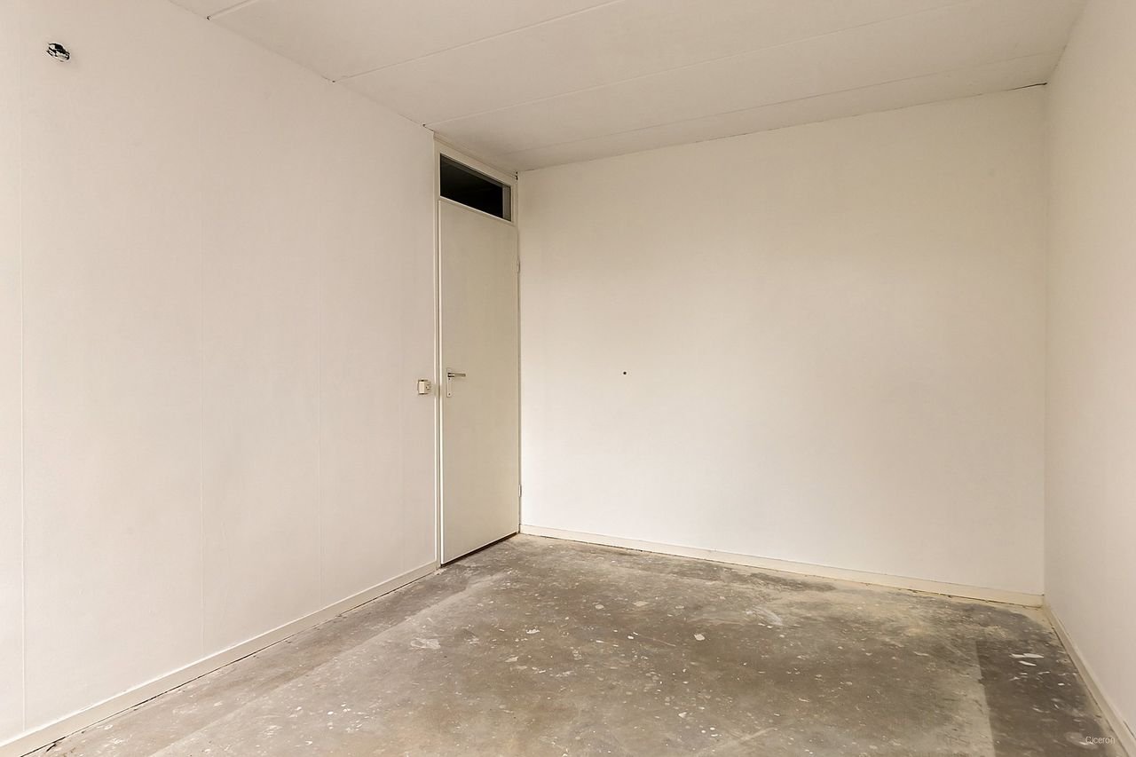 Ruim huis met tuin in Kraayenstein - Afbeelding 21