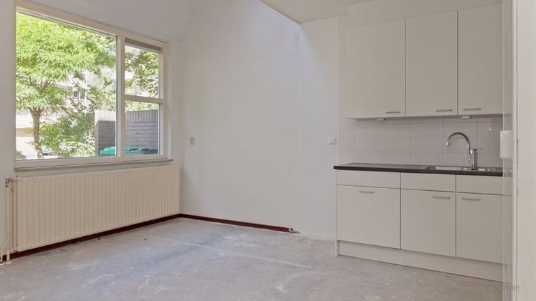 Ruim huis met tuin in Kraayenstein - Afbeelding 4