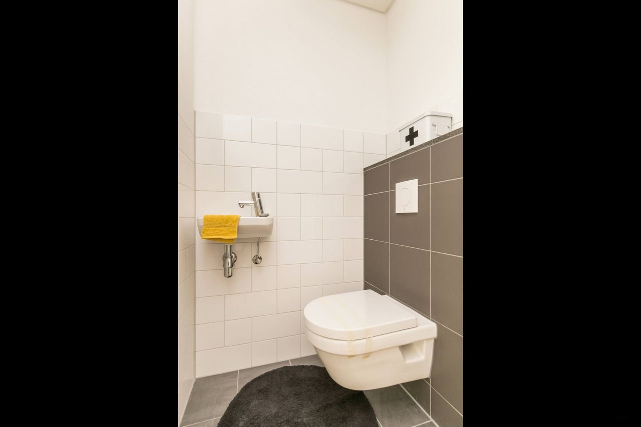 Modern appartement bij Amstelstation op 12e etage - Afbeelding 9