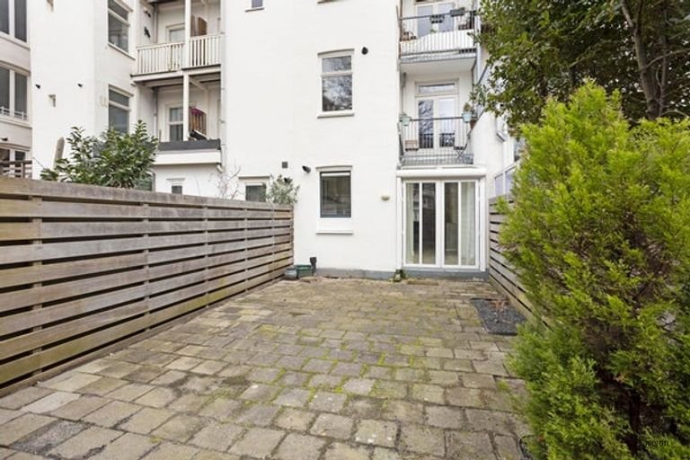 Benedenhuis met diepe tuin bij het Vondelpark - Afbeelding 32