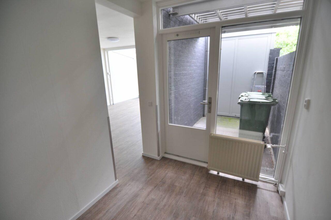128 m2 home with conservatory and garden - Image 6
