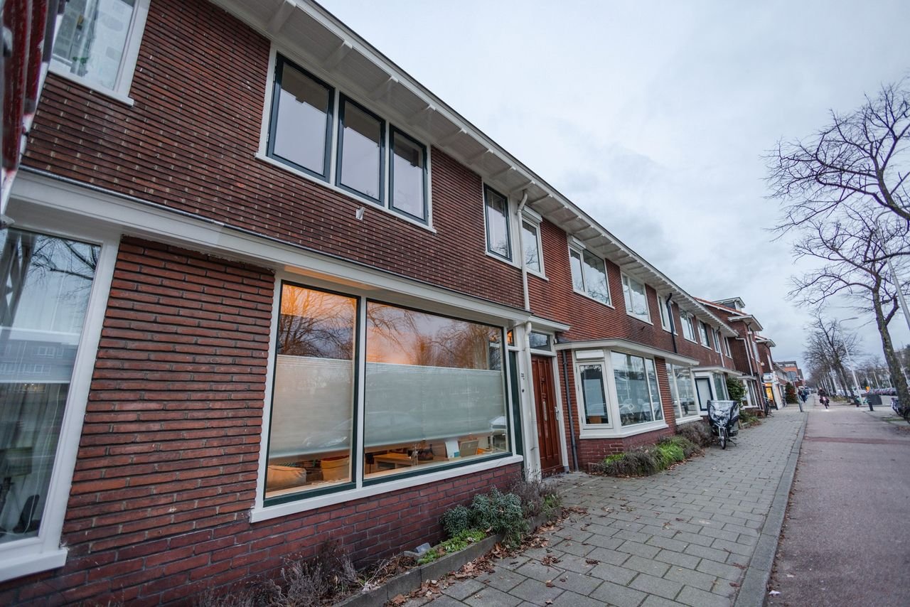 Jaren '30 woning met tuin in Hoograven - Afbeelding 2