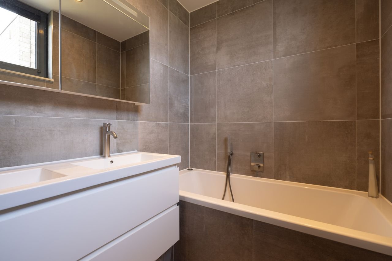 4 bedrooms and roof terrace in Almere Poort - Image 21