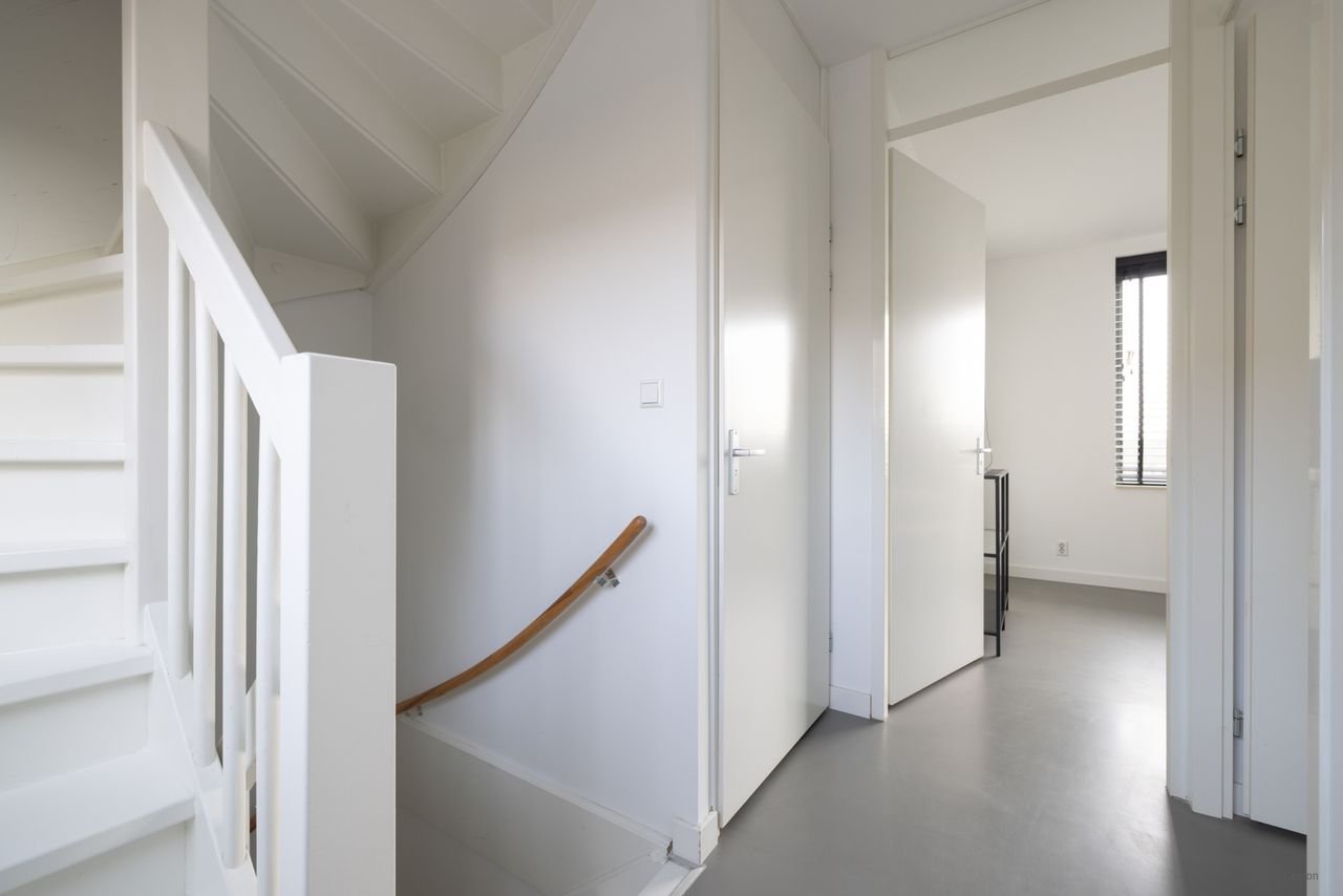 4 bedrooms and roof terrace in Almere Poort - Image 14