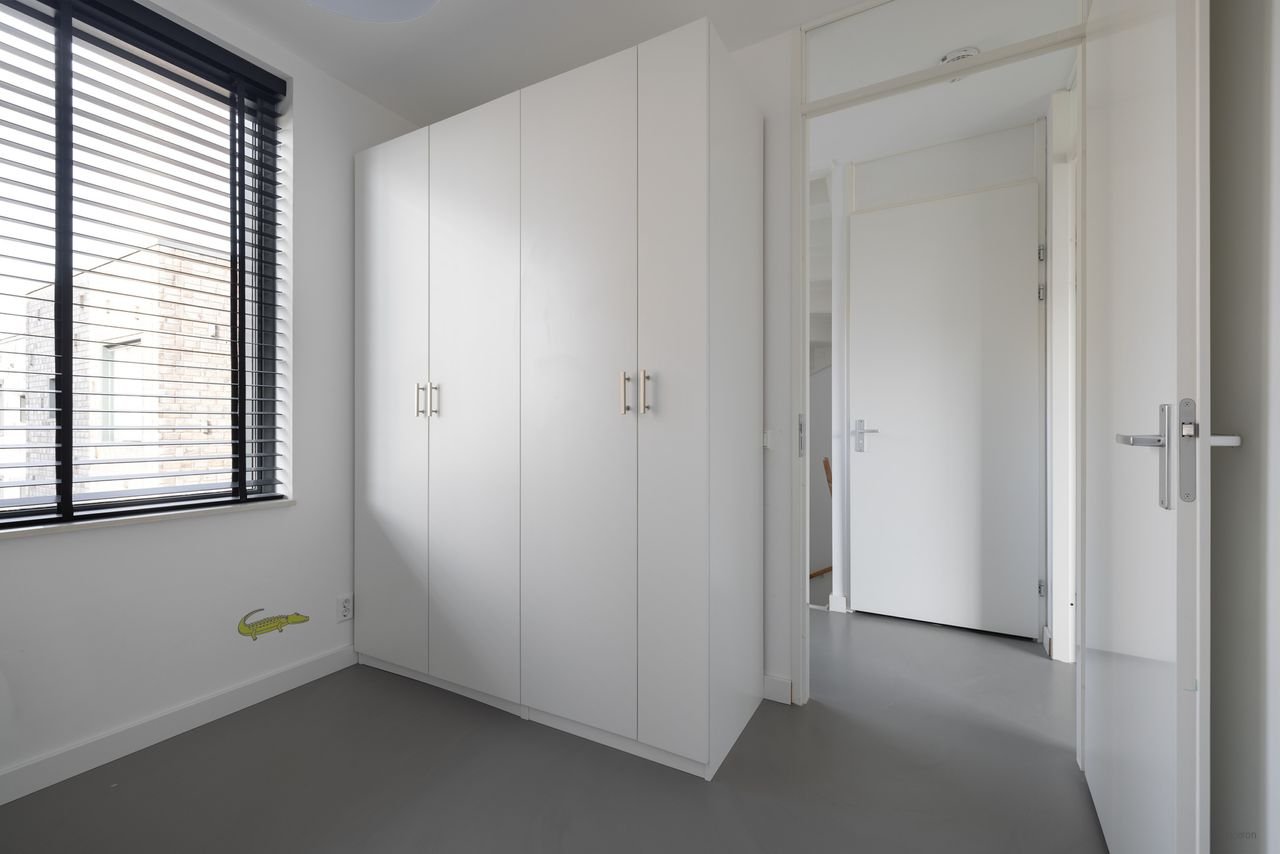 4 bedrooms and roof terrace in Almere Poort - Image 18