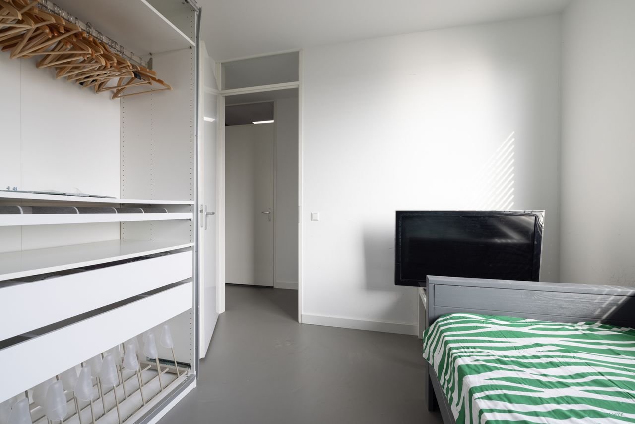 4 bedrooms and roof terrace in Almere Poort - Image 24