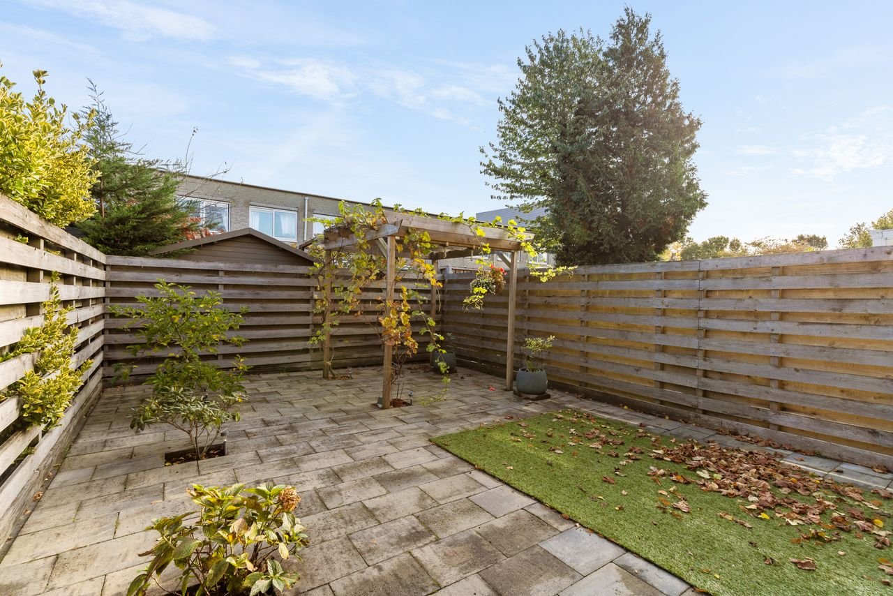 Furnished house with garden in Reigersbos - Image 21