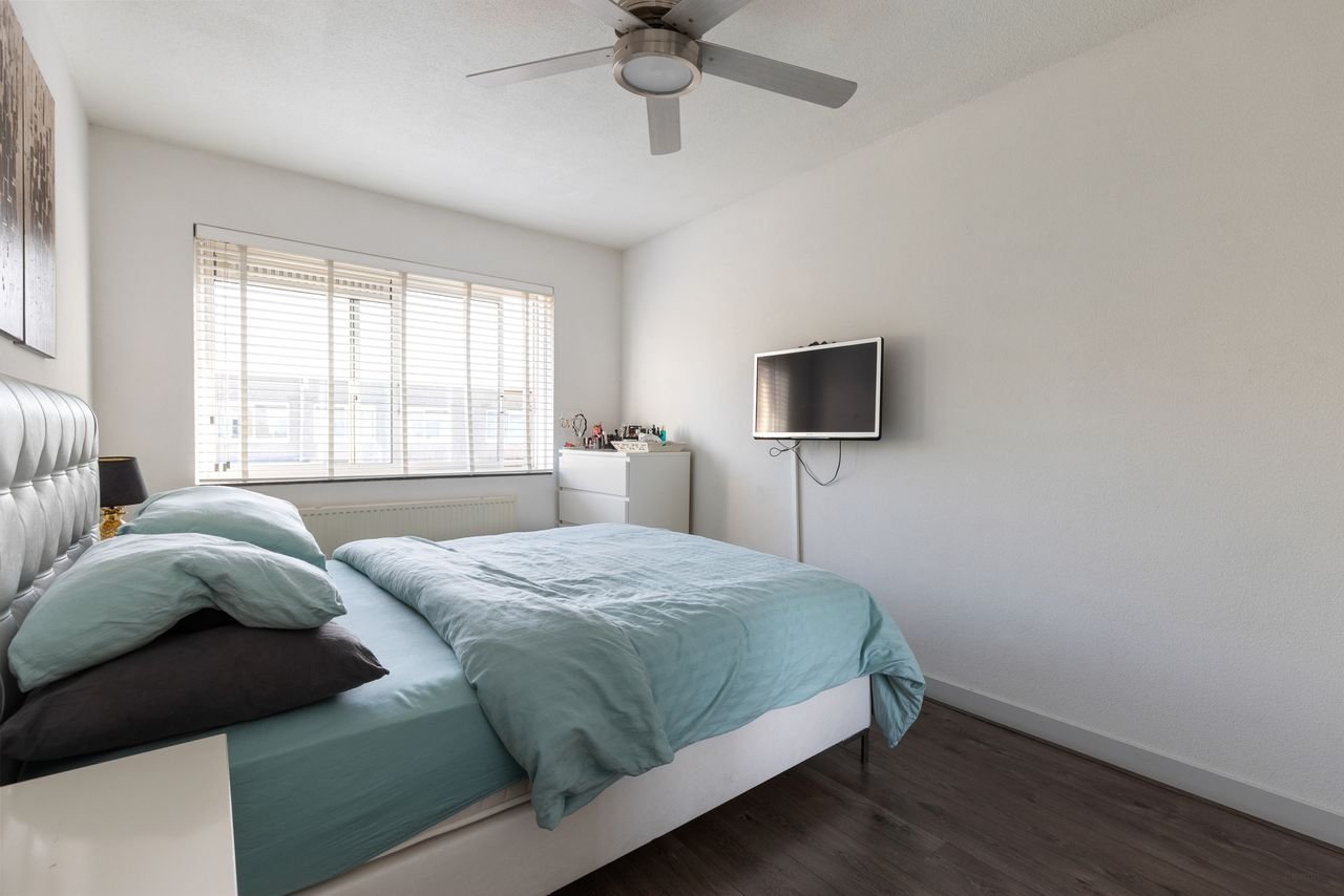 Furnished house with garden in Reigersbos - Image 12