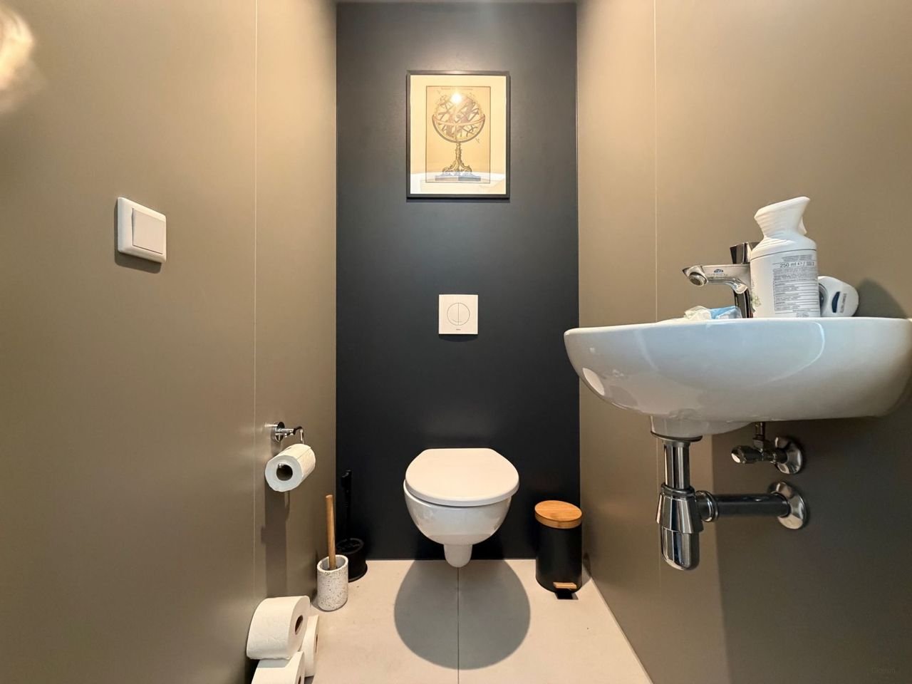 Modern apartment in the heart of Zwolle - Image 10