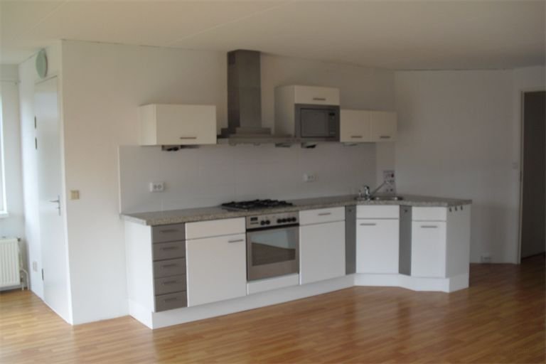 Villa apartment with south-facing garden - Image 4