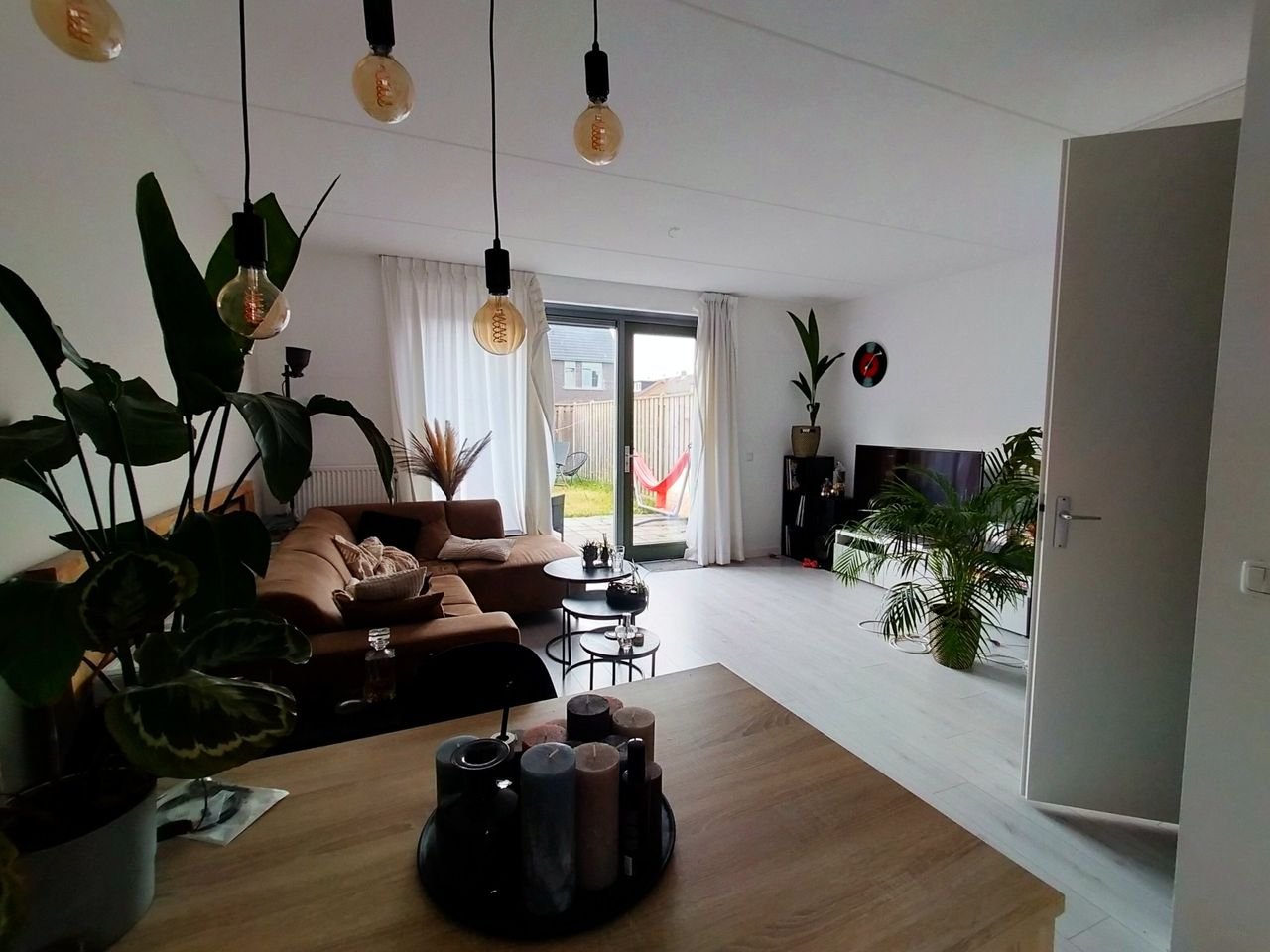 Spacious terraced house (105 m²) with garden - Image 3