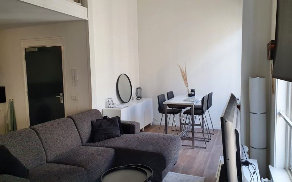 Monumental living with mezzanine in Deventer - Image 2