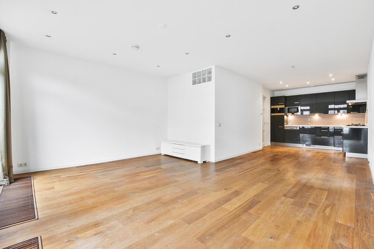 75 m² appartement met terras in Watergraafsmeer - Afbeelding 2