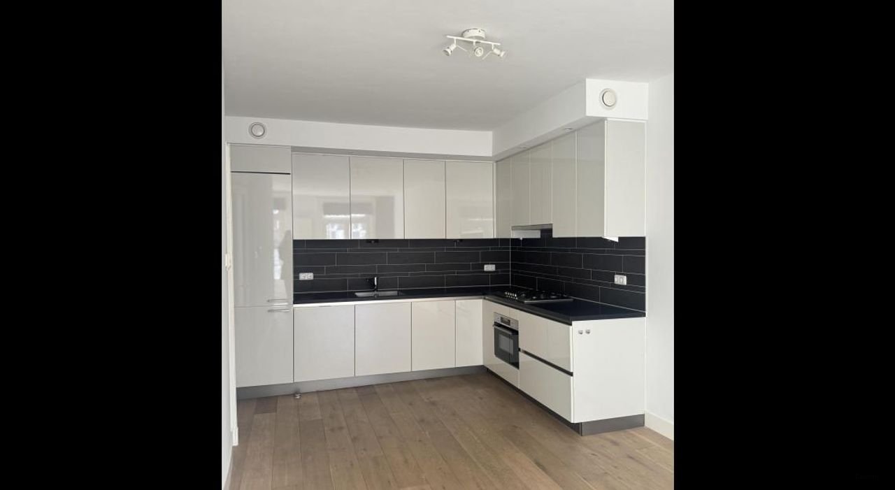 Licht appartement met terras in Watergraafsmeer - Afbeelding 17