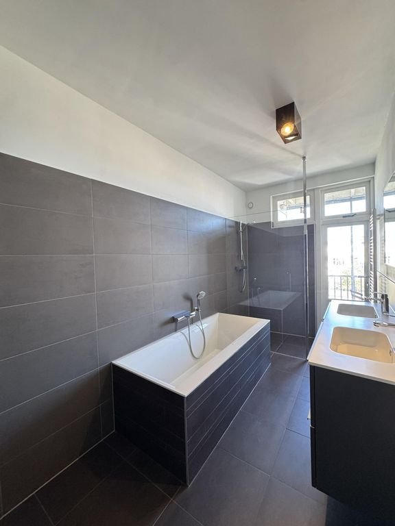 Licht appartement met terras in Watergraafsmeer - Afbeelding 10