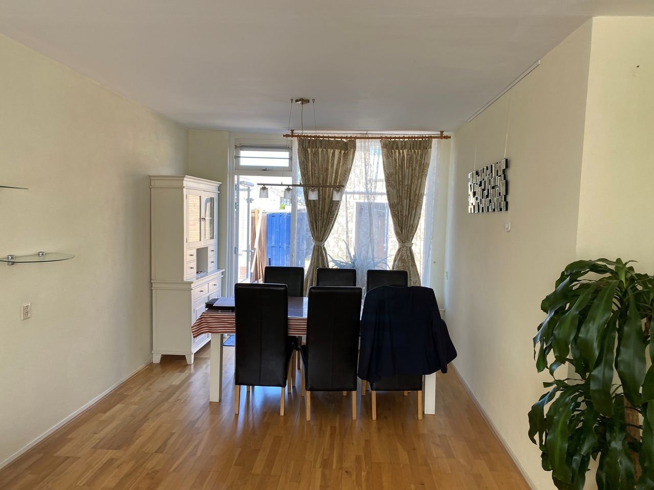 Licht hoekhuis (140m²) met zonnige tuin - Afbeelding 4