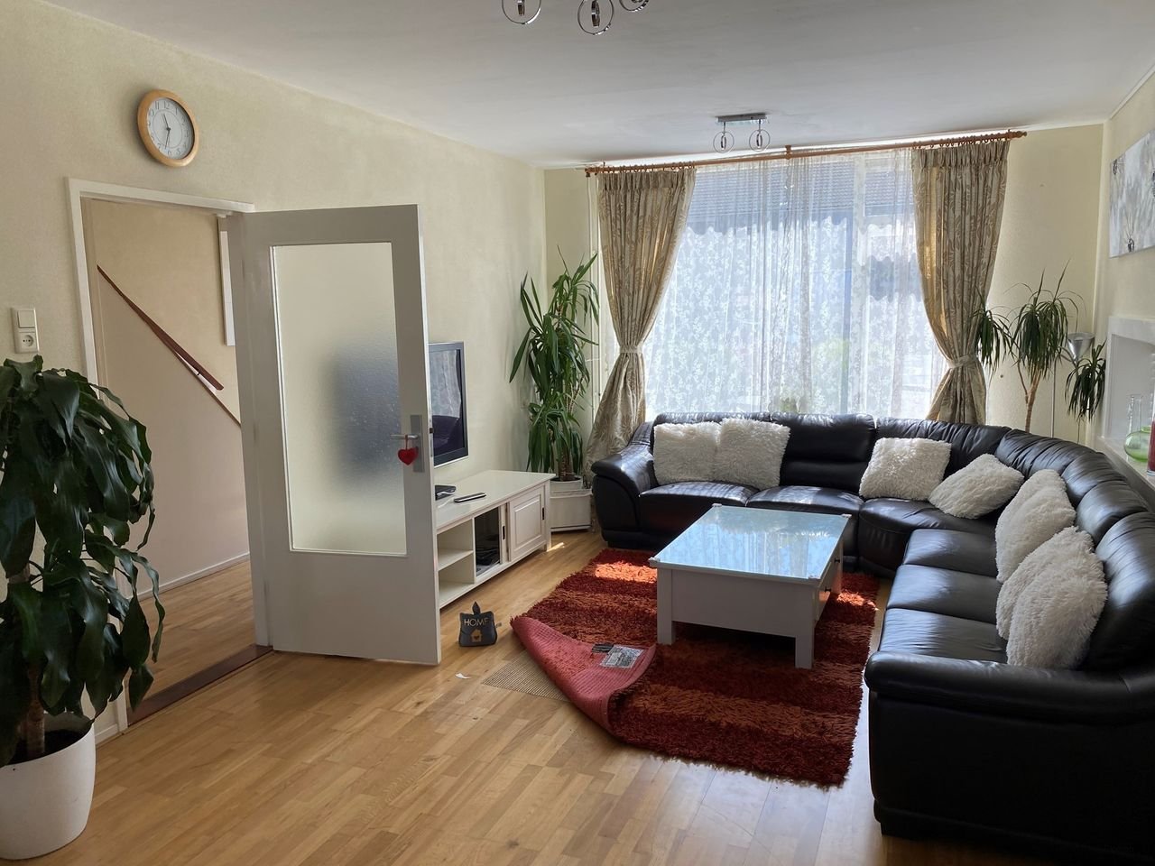 Licht hoekhuis (140m²) met zonnige tuin - Afbeelding 3