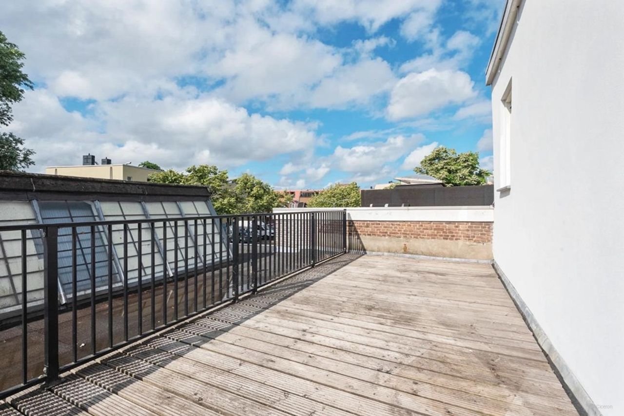 115m² with south-facing roof terrace - Image 13