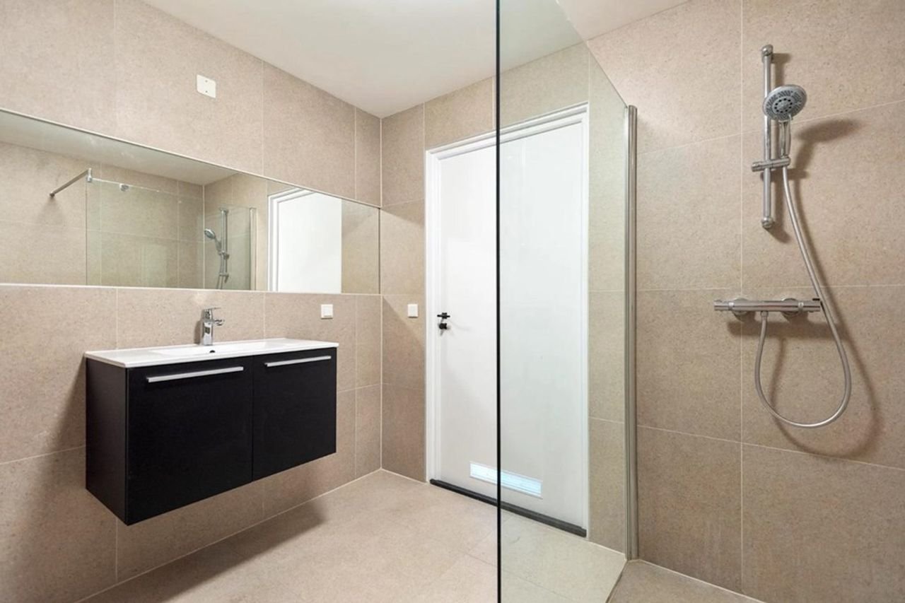 115m² with south-facing roof terrace - Image 11